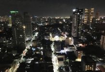 結婚詐欺(?)の渦中にいる友人に救いの手を…救いの手を… マニラ マラテの夜景