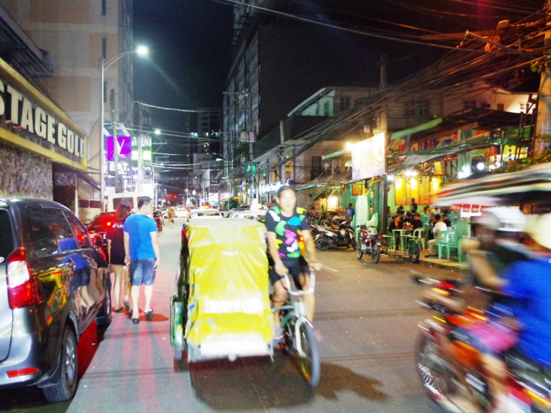 フィリピン　夜遊び　マニラ　繁華街