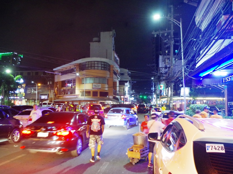 フィリピン　夜遊び　マニラ　繁華街